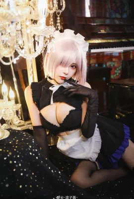 《Fate/GrandOrder》瑪修女僕Cosplay【CN：凜子醬】 (8 圖片)