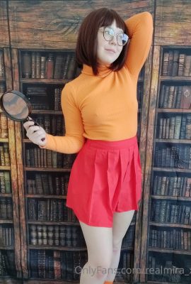 Look Xo——Velma