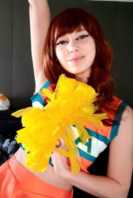 GooeyChewyCosplay – Cheer Uraraka