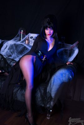 泳裝魅魔 October 2017 Elvira