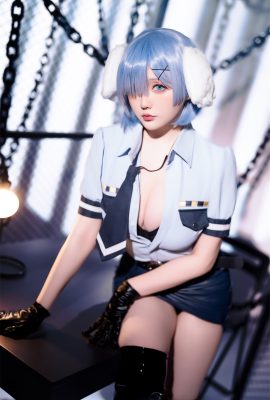 Hoshilily (星之遲遲) Rem Dog-Eared Police Officer – ReZero