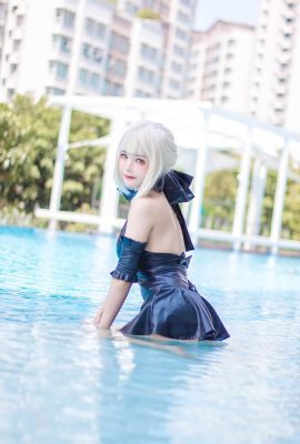 KitKat 9 – Saber Alter 泳衣