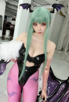 (KURUPIKA (Momoiru Reku)) MORRIGAN AENSLAND