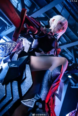 FATE Saber 阿爾托莉雅Alter Huke Ver @偵探莉莉(攝影：@教主Shadow) (9 照片)