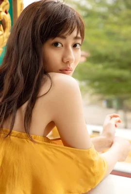 [奧山かずさ] 身材性感又撫媚…..讓人無法招架 (32 相片)