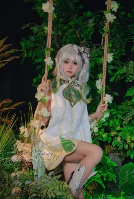 Cosplay 黏黏糰子兔 萬年蘿莉納西妲