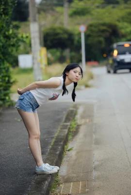 尤拉·尤拉（Yura Yura）的第一張照片集“ Yura Doki！ ‘（103張照片）