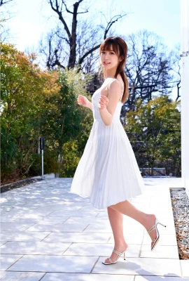 (YAMI ヤミ) 白皙纖細美腿 腰身性感迷人 (27 相片)